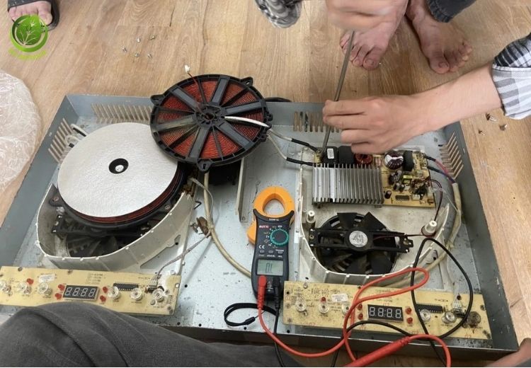 Bảng giá sửa bếp từ tại nhà giá hợp lý
