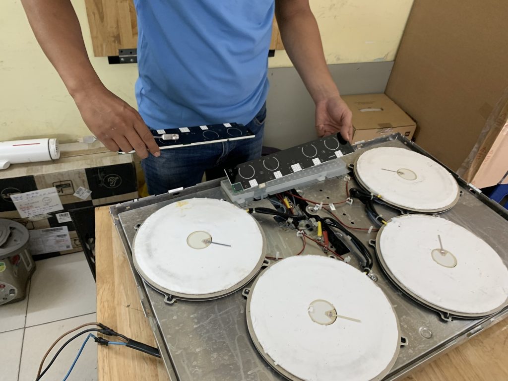 sửa-bếp-từ-aeg-quận-2