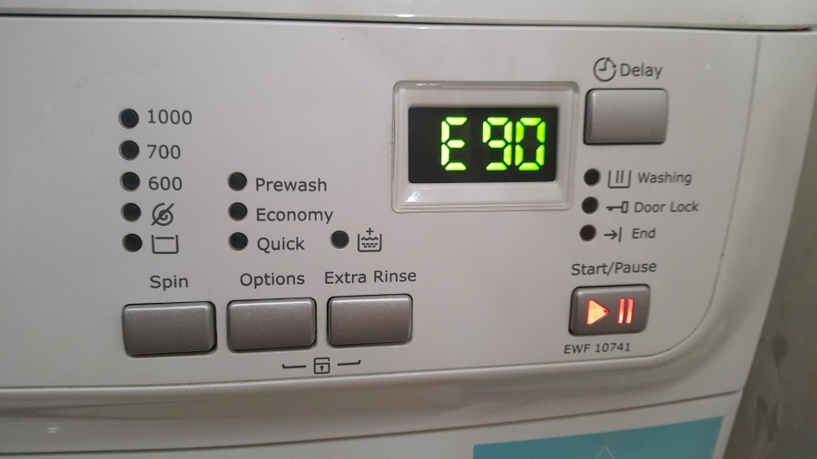 Dịch vụ sửa chữa máy giặt Electrolux lỗi E90