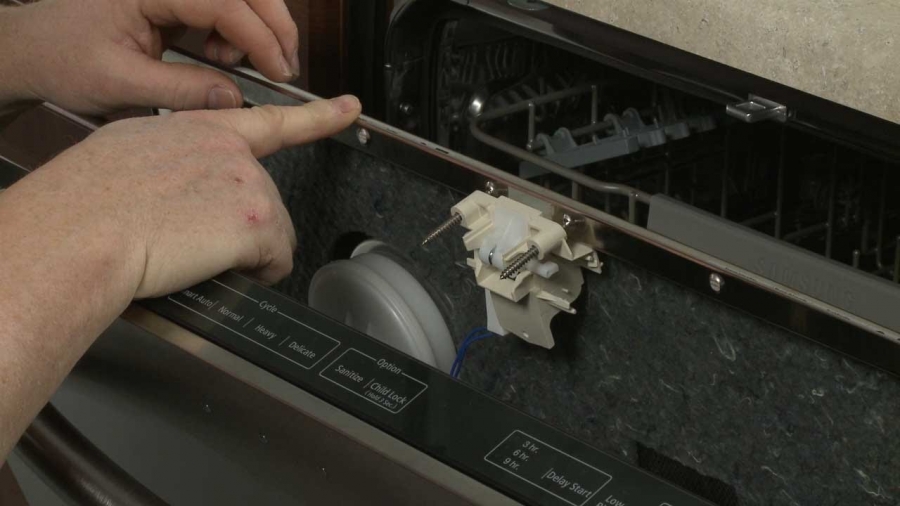 Sửa máy rửa chén bát Samsung tại TPHCM