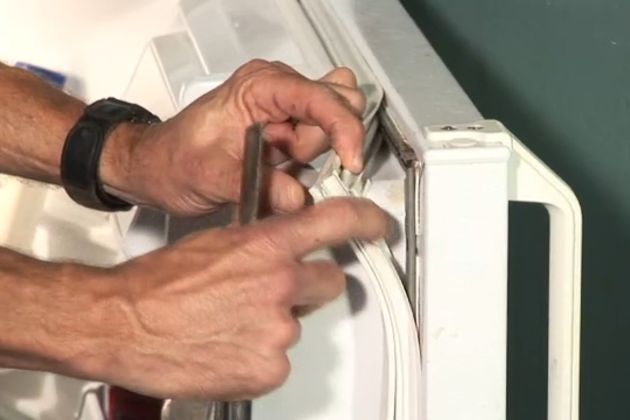Sửa chữa tủ lạnh Baumatic ở tphcm
