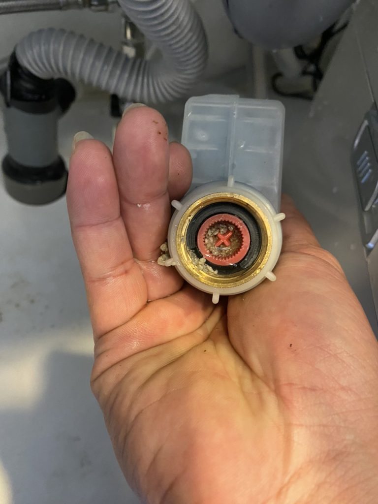 sửa chữa máy rửa bát bosch lỗi E16,E17 - Lỗi E16 van cấp nước đầu vào