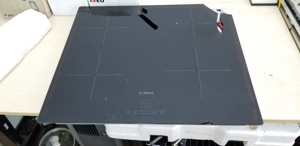Thay kính bếp từ bosch và sửa lỗi mất nguồn